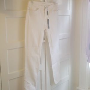 NWT Elle Tahari "Azella" Stone Wash White Jeans